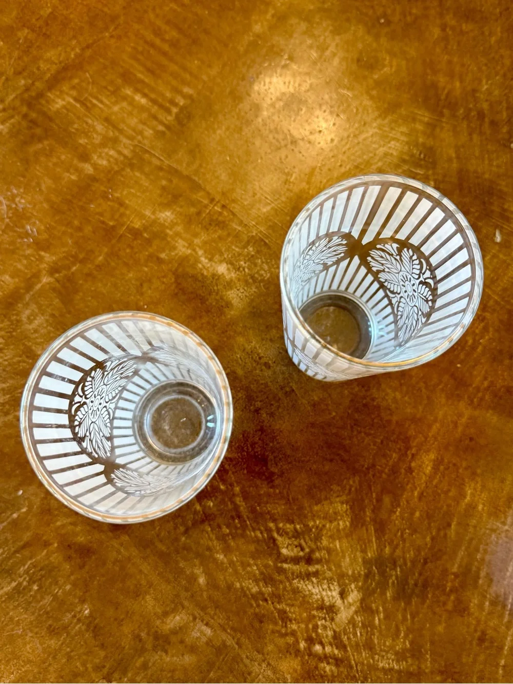 Mid century tumblers white stripped medallion design set of 2